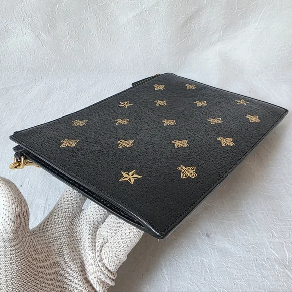 Auth Gucci Bee ๐ Clutch/ Wristlet - Picture 7 of 8